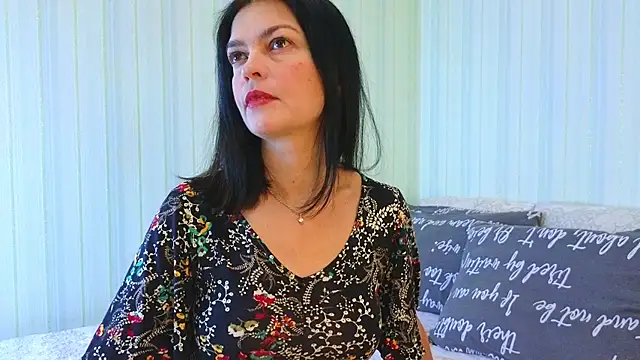  Lily  online show from 5, 11, 2025