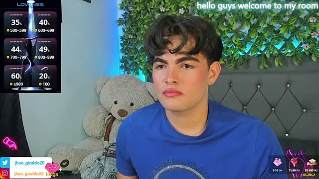 Snapshot of kamii_22 chatting on 17, 1, 2025 kamii 22 online show from 17, 1, 2025