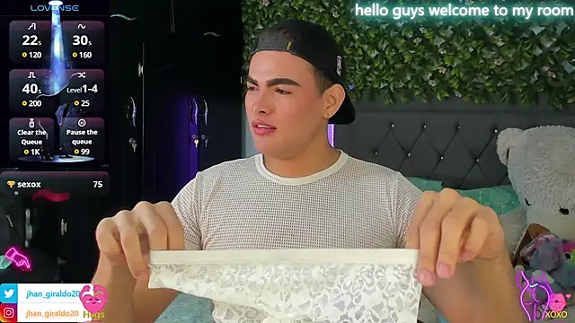 Snapshot of kamii_22 chatting on 6, 2, 2025 kamii 22 online show from 6, 2, 2025