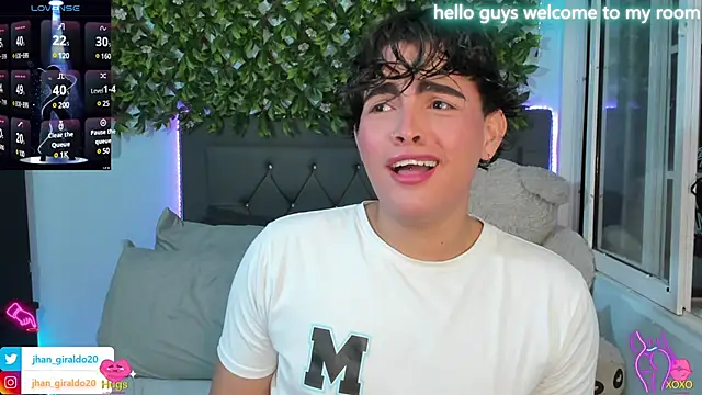 Snapshot of kamii_22 chatting on 22, 2, 2025 kamii 22 online show from 22, 2, 2025