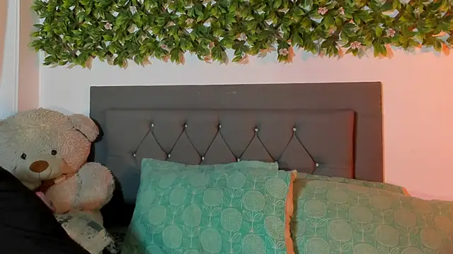 Snapshot of kamii_22 chatting on 27, 9, 2025 kamii 22 online show from 27, 9, 2025