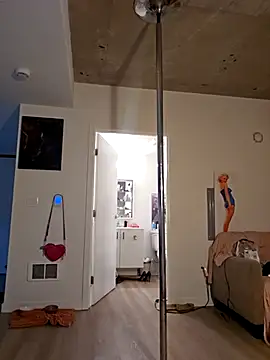 Snapshot of NikiFm chatting on 12, 11, 2025 NikiFm online show from 12, 11, 2025