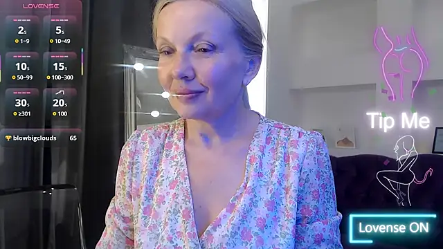 Snapshot of Abby_Moore_ chatting on 14, 7, 2026 Abby Moore online show from 14, 7, 2026