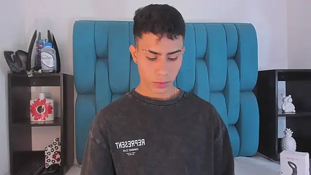 AlanNaughty online show from 31, 12, 2024