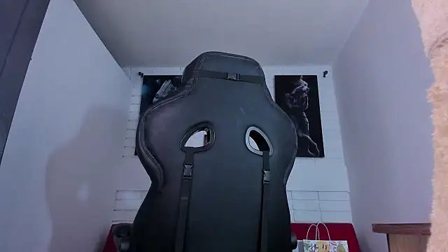 AlanNaughty online show from 3, 1, 2025