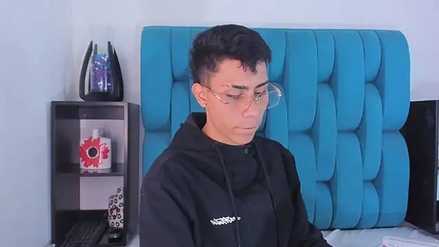 AlanNaughty online show from 8, 1, 2025