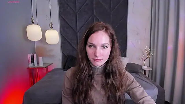 Snapshot of MirandaGlow chatting on 8, 3, 2026 MirandaGlow online show from 8, 3, 2026