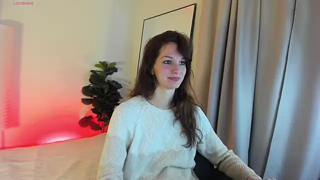 Snapshot of MirandaGlow chatting on 20, 3, 2026 MirandaGlow online show from 20, 3, 2026