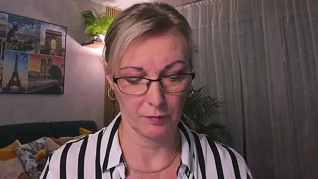 vanessa chat online show from 13, 2, 2025