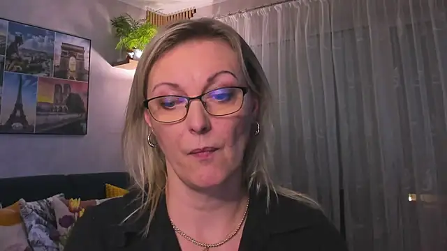 vanessa chat online show from 16, 2, 2025