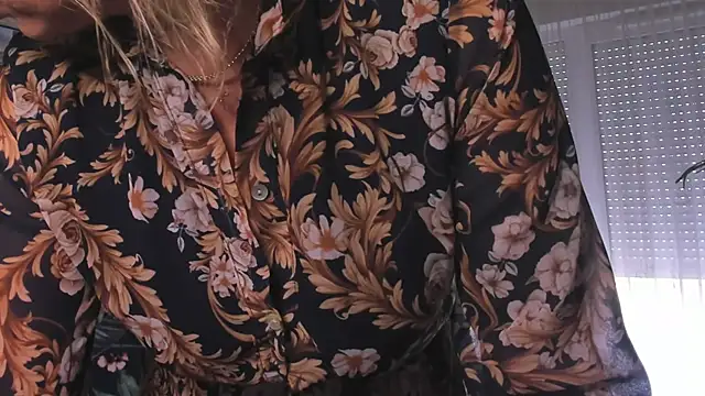 vanessa chat online show from 12, 3, 2025