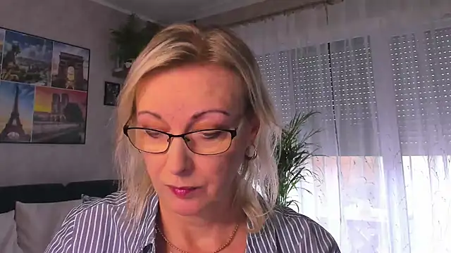 vanessa chat online show from 16, 10, 2025