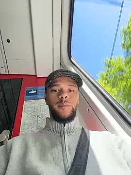 Lionayowe online show from 29, 4, 2026