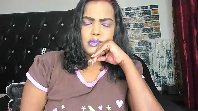 Snapshot of MySweetBitch143 chatting on 27, 10, 2025 MySweetBitch143 online show from 27, 10, 2025