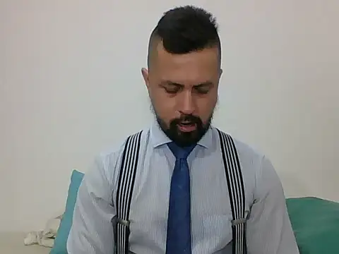 Snapshot of TRIISTAN_KING10 chatting on 20, 12, 2024 TRIISTAN KING10 online show from 20, 12, 2024