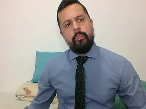 Snapshot of TRIISTAN_KING10 chatting on 6, 3, 2025 TRIISTAN KING10 online show from 6, 3, 2025