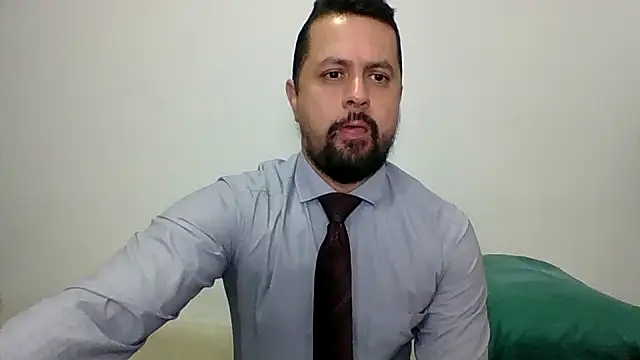 Snapshot of TRIISTAN_KING10 chatting on 13, 2, 2026 TRIISTAN KING10 online show from 13, 2, 2026