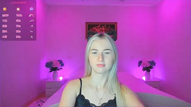 Snapshot of AnnaCarrera chatting on 4, 1, 2025 AnnaCarrera online show from 4, 1, 2025