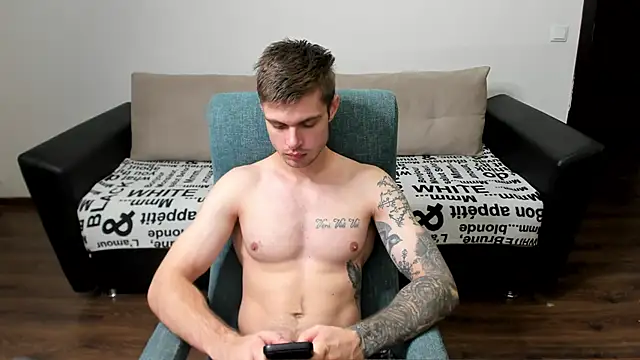 Snapshot of maks_wolfis chatting on 13, 12, 2024 maks wolfis online show from 13, 12, 2024