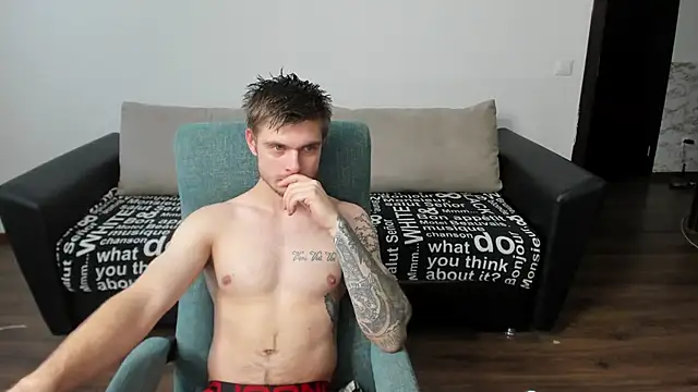 Snapshot of maks_wolfis chatting on 7, 1, 2025 maks wolfis online show from 7, 1, 2025