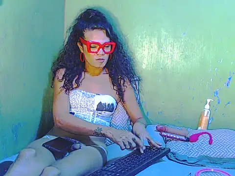 Snapshot of Paula_Jordan chatting on 16, 4, 2026 Paula Jordan online show from 16, 4, 2026