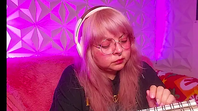 Satyn doll online show from 18, 1, 2026