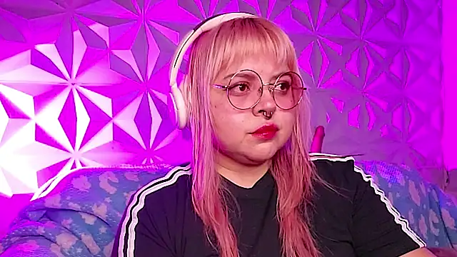 Satyn doll online show from 16, 4, 2026