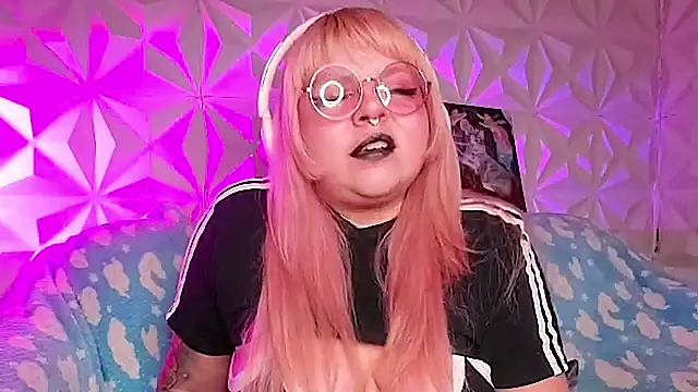 Satyn doll online show from 28, 4, 2026