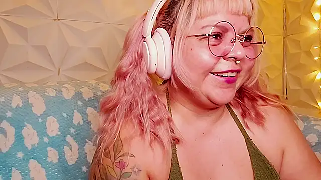 Satyn doll online show from 18, 5, 2026