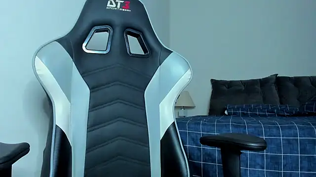 lannasantiago online show from 14, 2, 2025