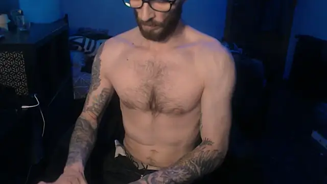 SexxxyLouis online show from 5, 2, 2025