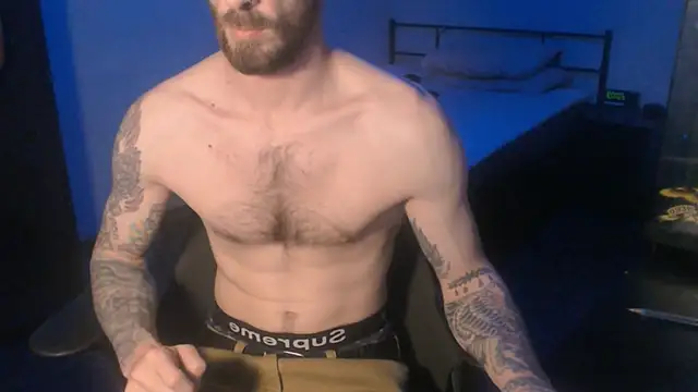 SexxxyLouis online show from 4, 3, 2025