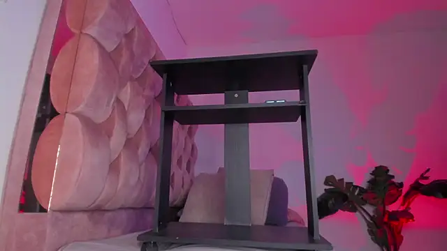 Secret chells online show from 24, 4, 2026