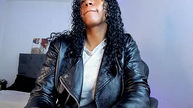 Ellie Alves online show from 7, 10, 2025