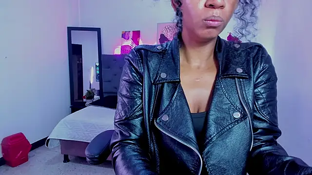 Ellie Alves online show from 16, 12, 2025