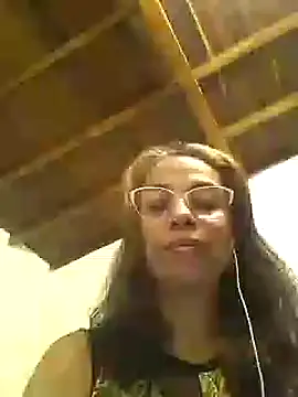 Snapshot of mari657 chatting on 5, 3, 2025 mari657 online show from 5, 3, 2025