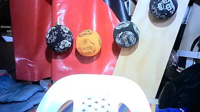 Snapshot of mari657 chatting on 6, 10, 2025 mari657 online show from 6, 10, 2025