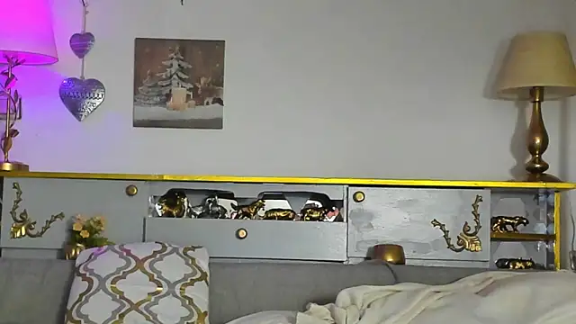 KateConner online show from 25, 2, 2025