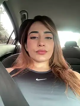 CATALINA RESTREPO online show from 24, 1, 2025