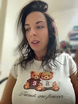 Almmaxxxx online show from 26, 4, 2026