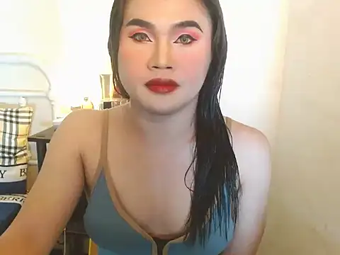 Snapshot of JustineBIGCUM chatting on 4, 12, 2025 JustineBIGCUM online show from 4, 12, 2025