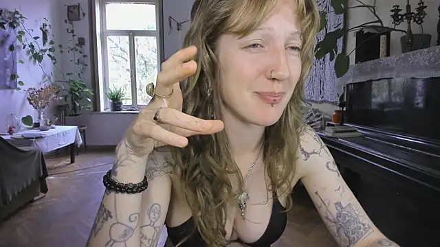 Miranda2 0 online show from 7, 10, 2025