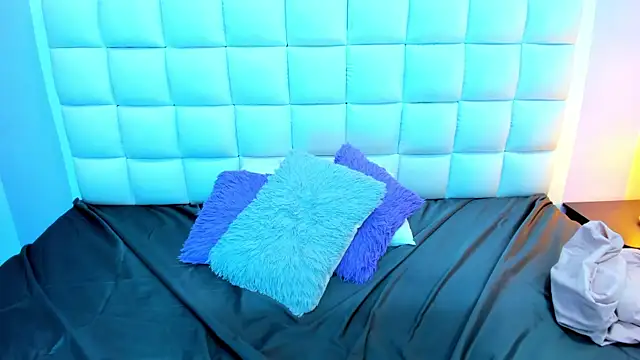 teresasroom  online show from 20, 4, 2026