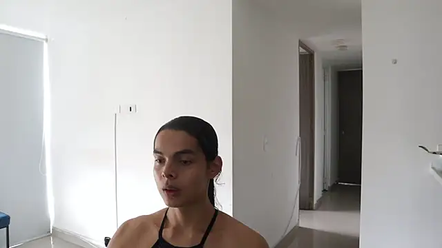 Snapshot of _Vahos_ chatting on 18, 3, 2025 Vahos online show from 18, 3, 2025