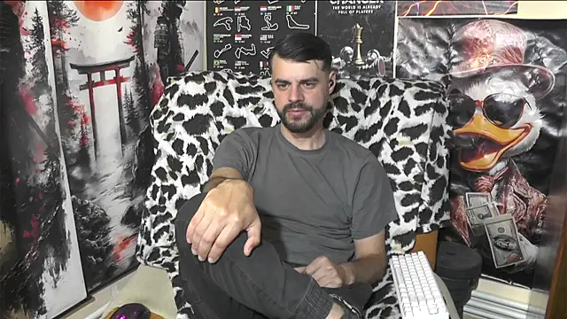 Snapshot of 00george chatting on 16, 4, 2026 00george online show from 16, 4, 2026