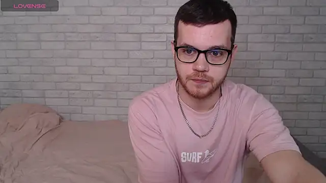 Snapshot of Alexxx_horny chatting on 31, 5, 2026 Alexxx horny online show from 31, 5, 2026