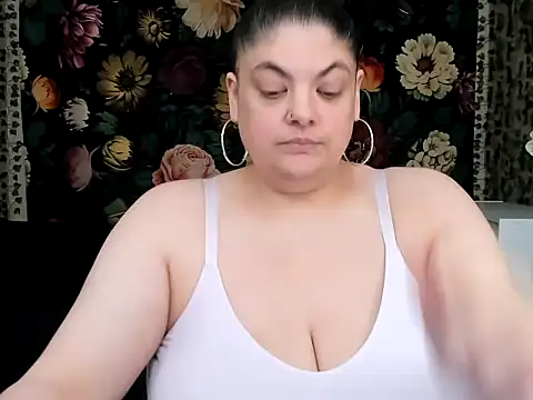 Snapshot of Exotic-Melons chatting on 13, 5, 2026 Exotic-Melons online show from 13, 5, 2026