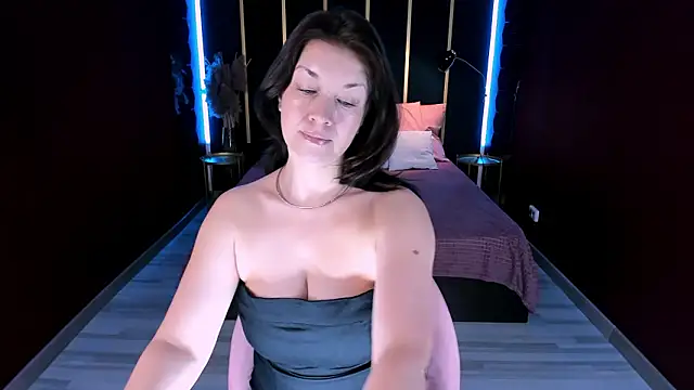 AnaMills online show from 3, 2, 2026