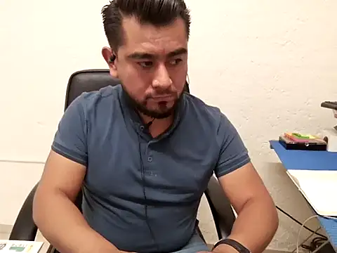 youmanhorny online show from 2, 6, 2026
