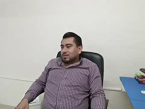 youmanhorny online show from 2, 7, 2026